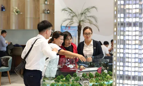 Cuối năm nay có nên "xuống tiền" đầu tư bất động sản?